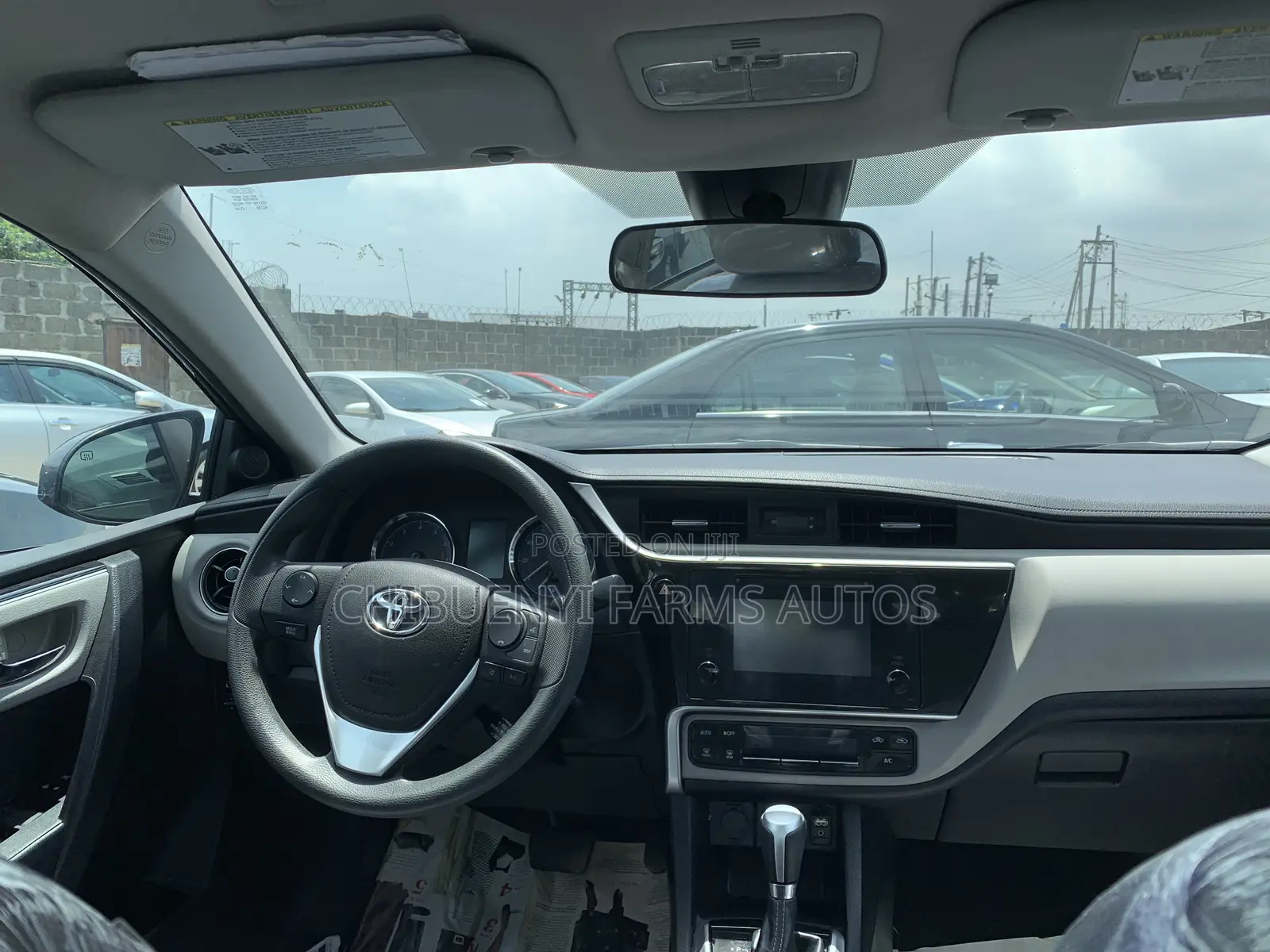 Toyota Corolla LE (1.8L 4cyl 2A) 2018 Blue