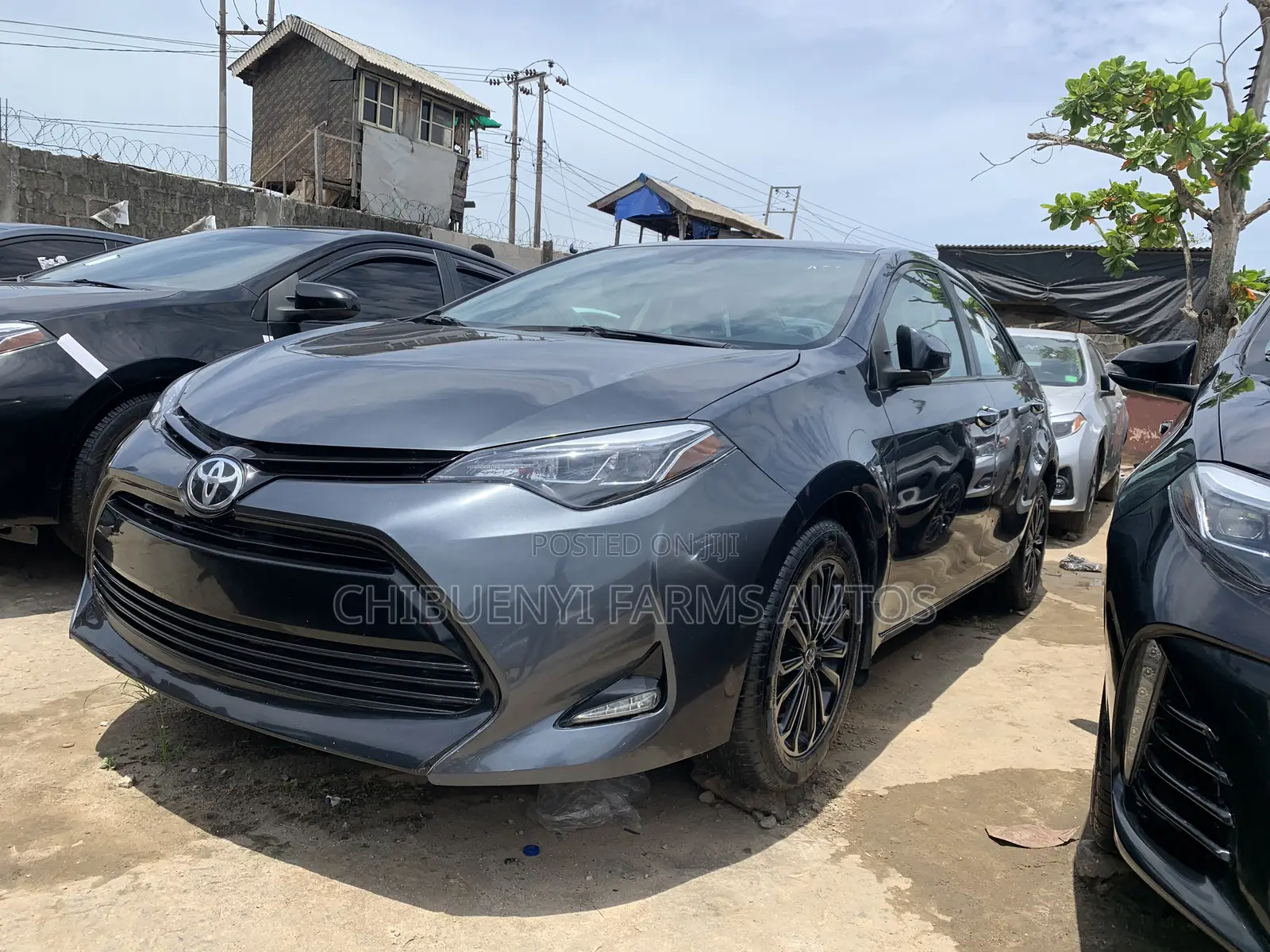 Toyota Corolla LE (1.8L 4cyl 2A) 2018 Blue
