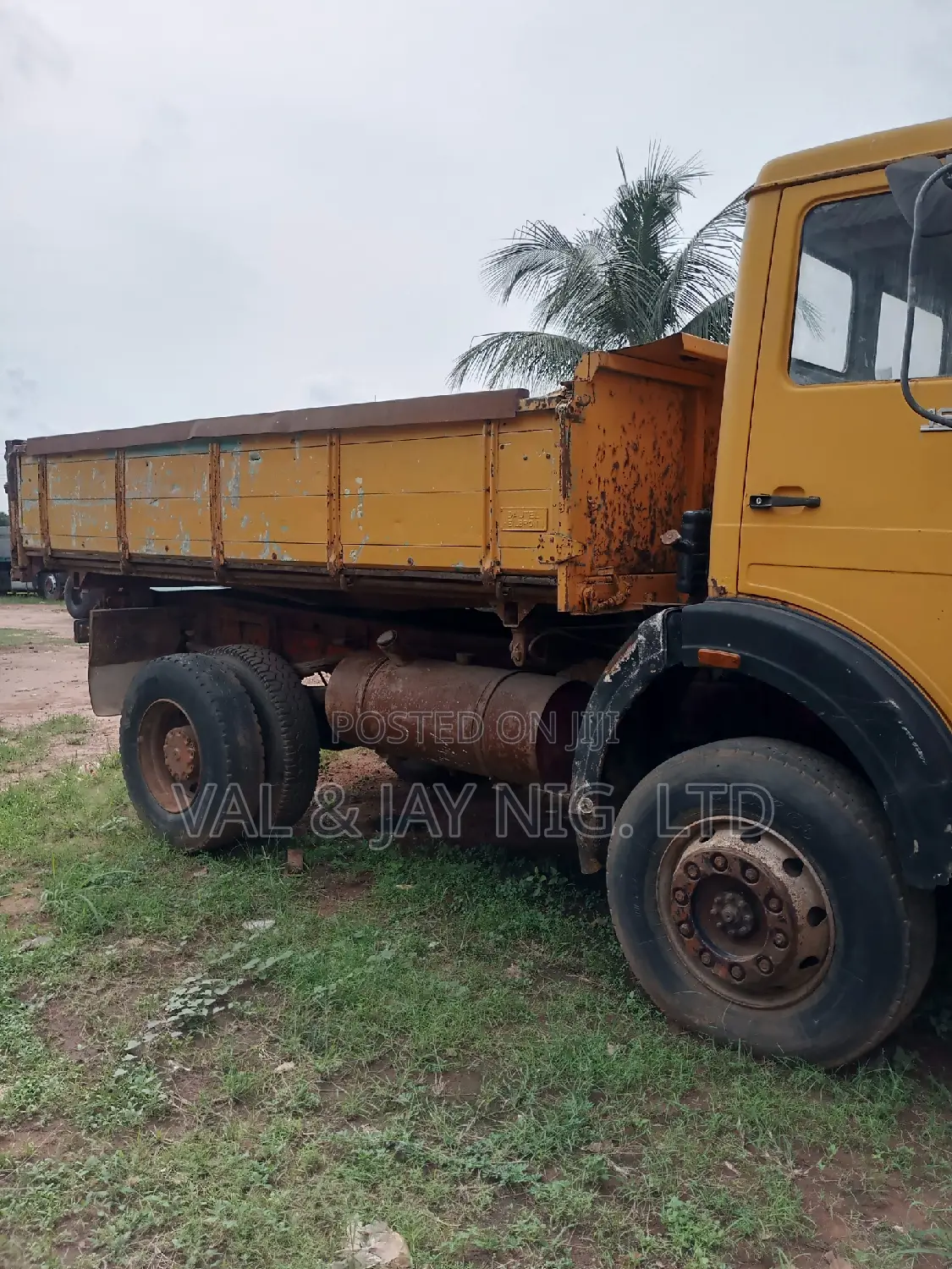 Mercedes Benz Tipper Truck 1619 With Auxiliary (Foreign Use)