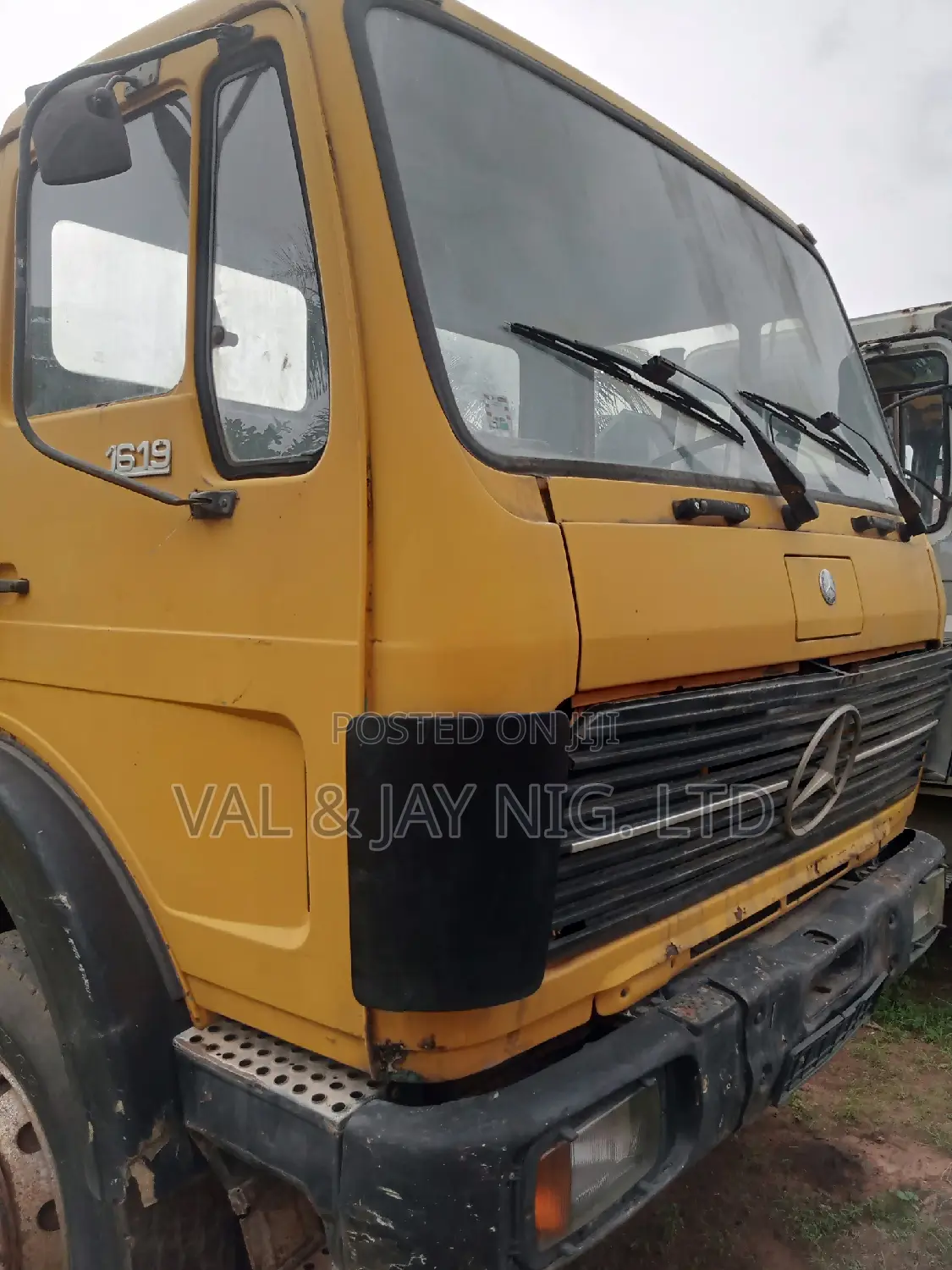 Mercedes Benz Tipper Truck 1619 With Auxiliary (Foreign Use)