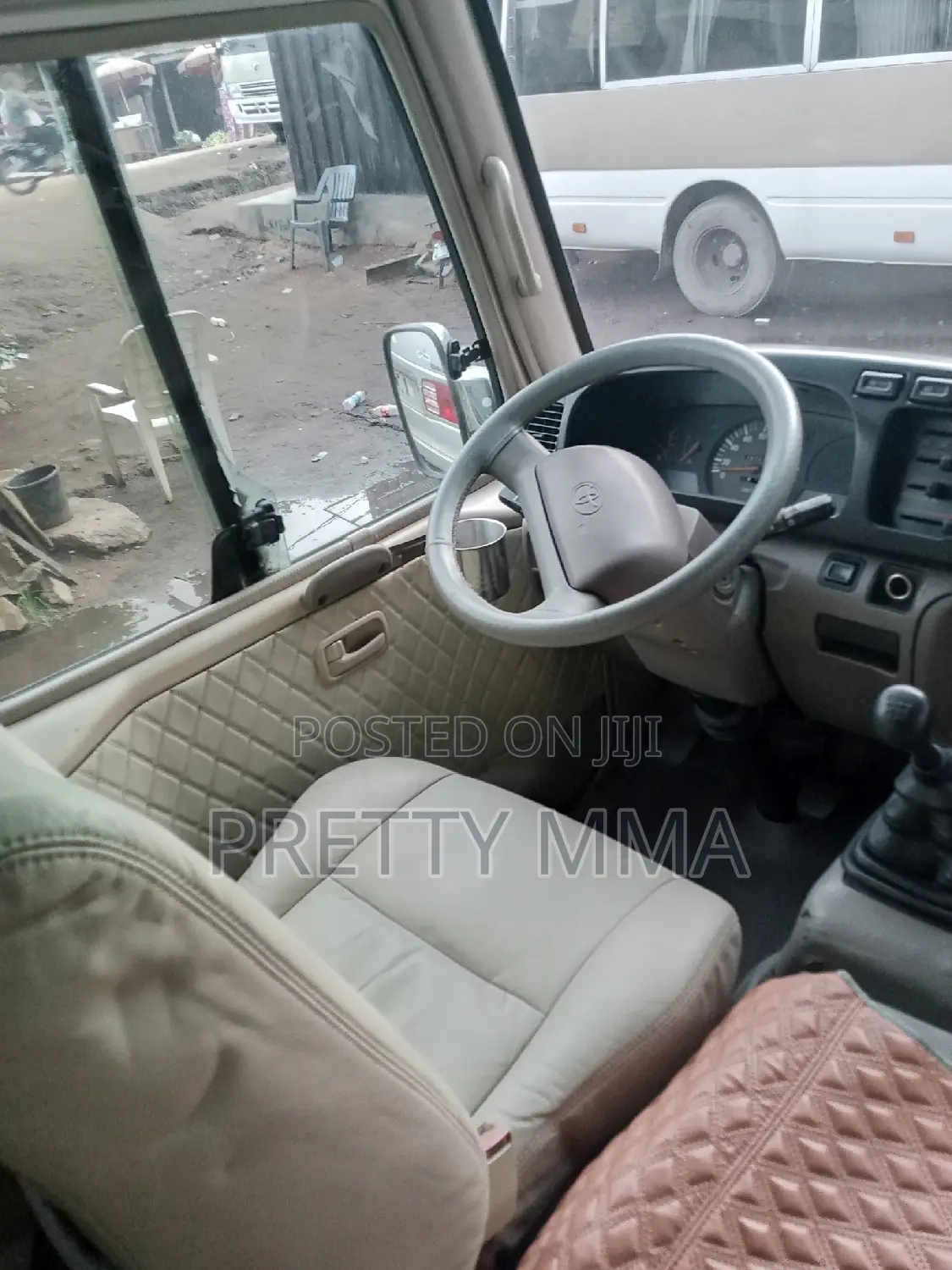 Toyota Coaster 2014 Beige