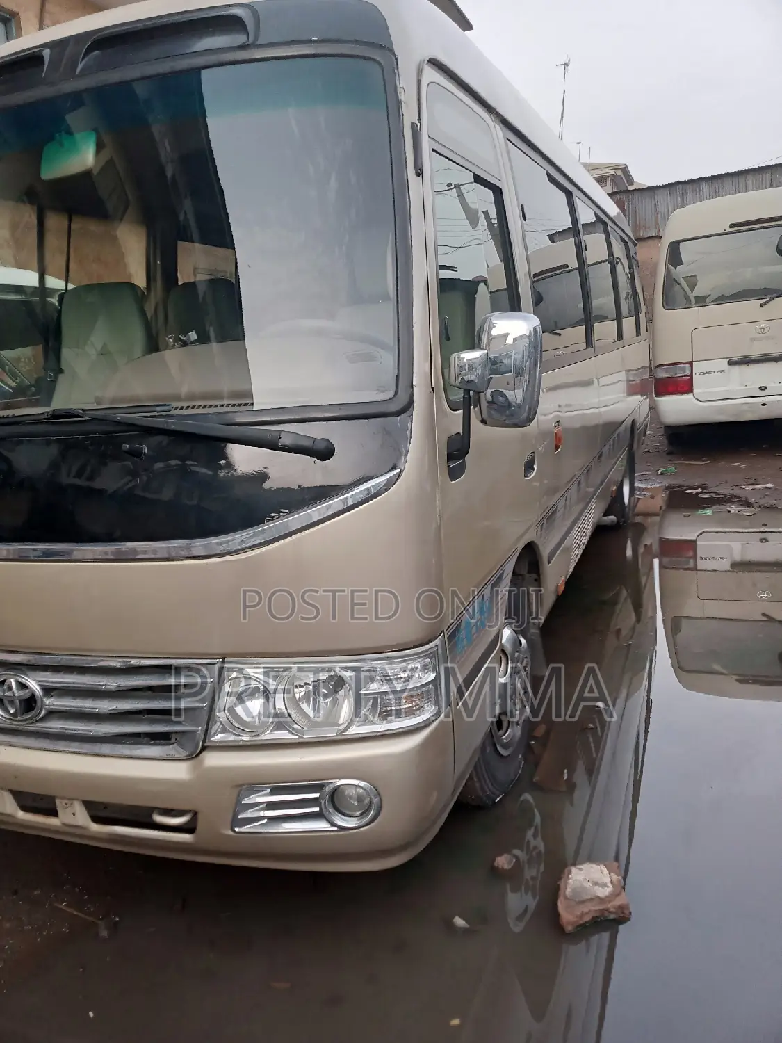 Toyota Coaster 2014 Beige