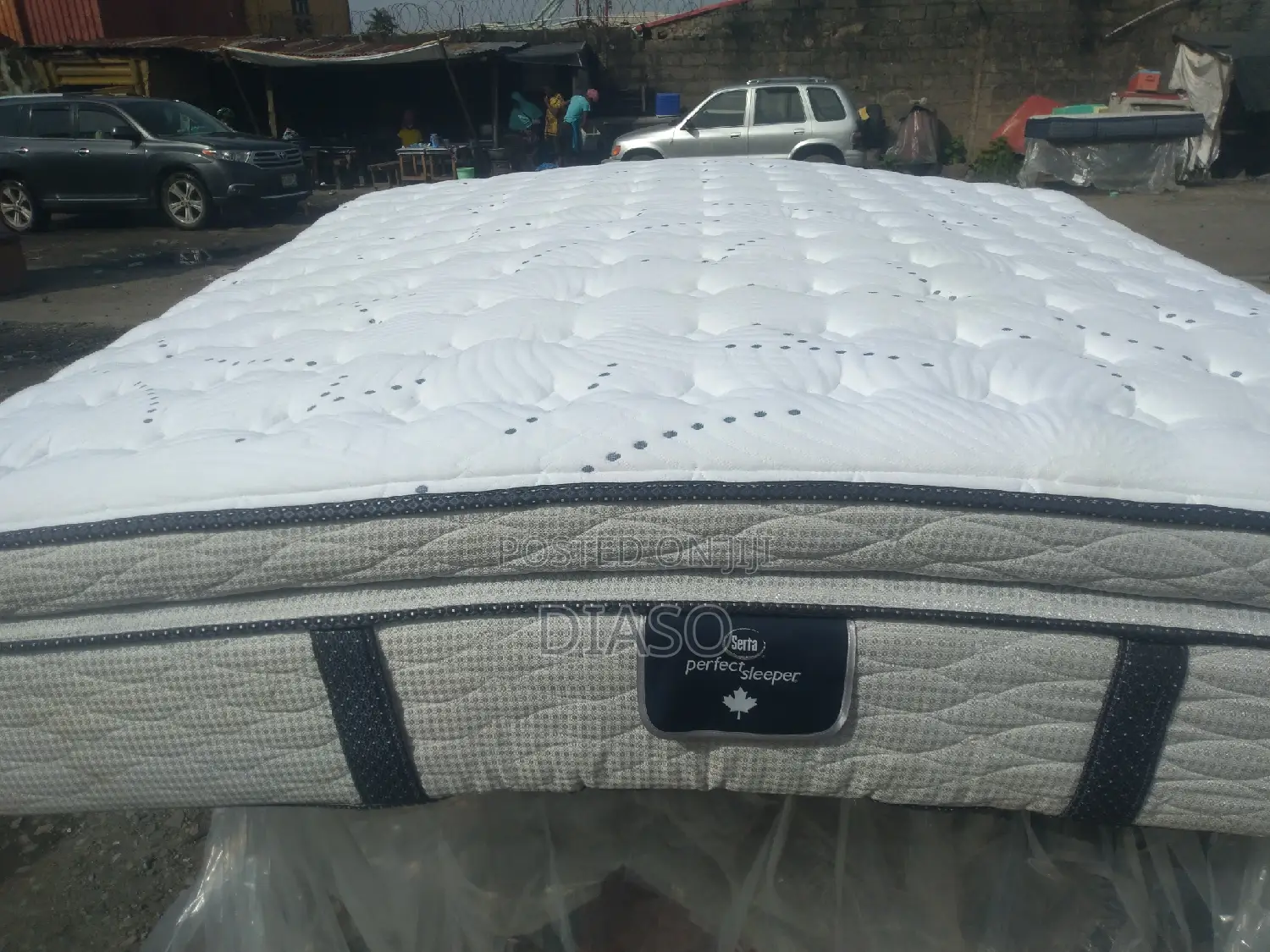 Order for Your 14inches Canadian Hybrid Matress Get a Gift