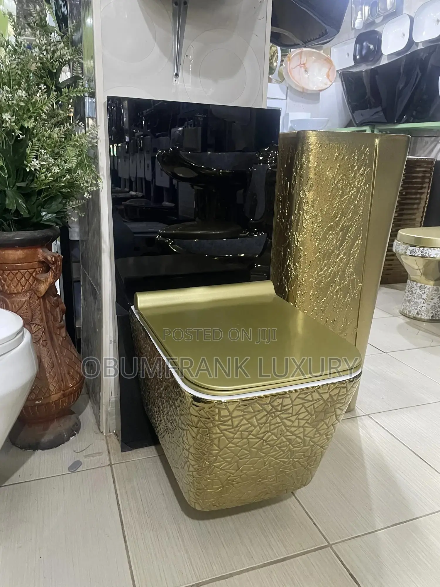 High Quality England Gold Conceal W C