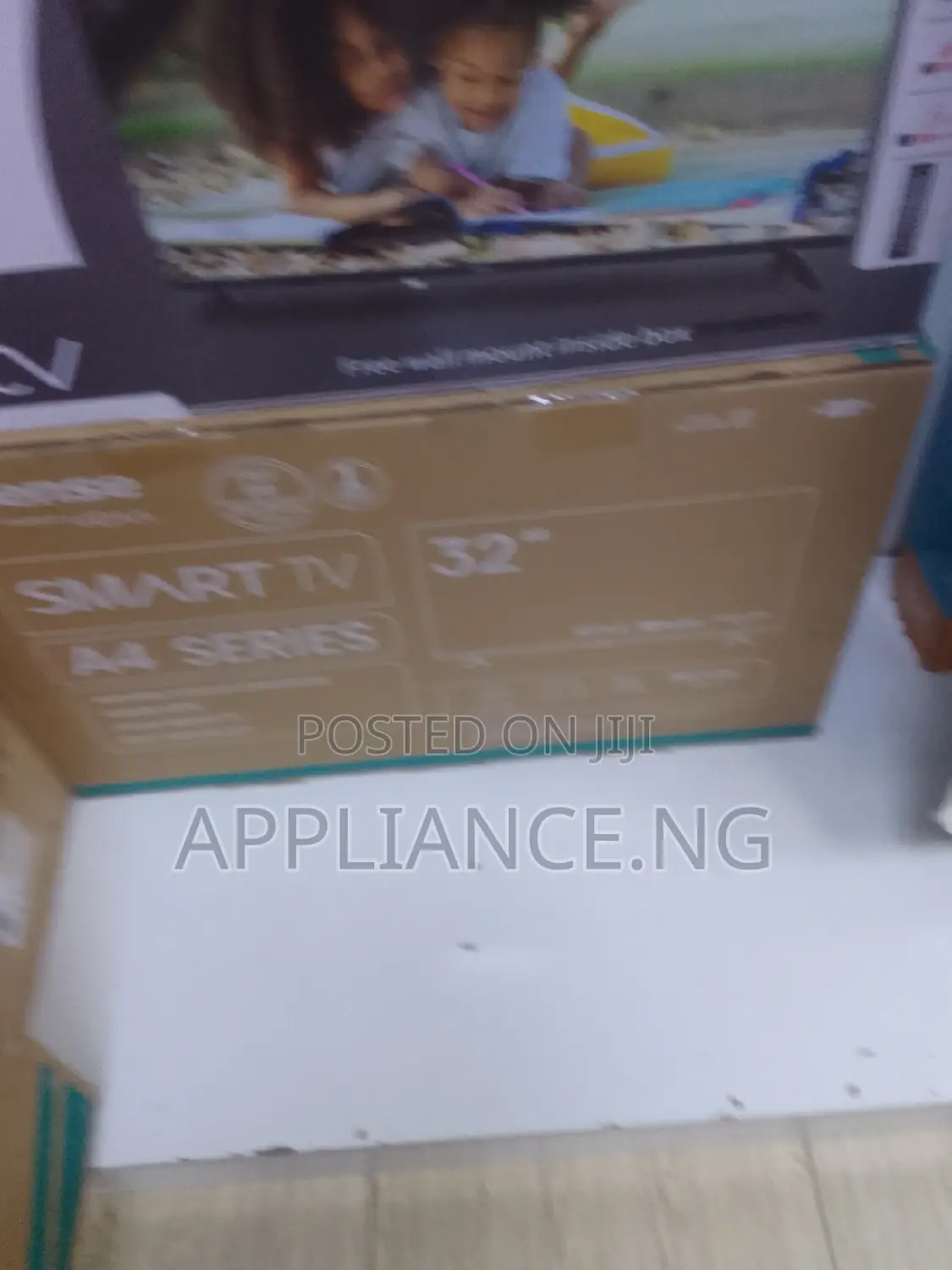 Hisense 32" Smart Television