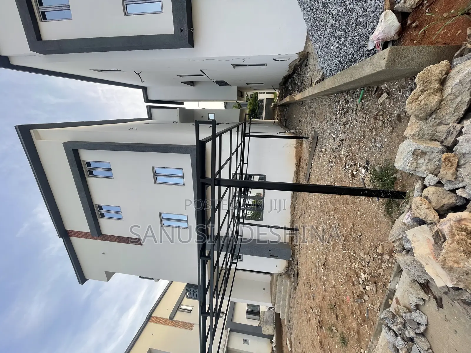 5bdrm Chalet in Kado Before Gwarimpa for sale