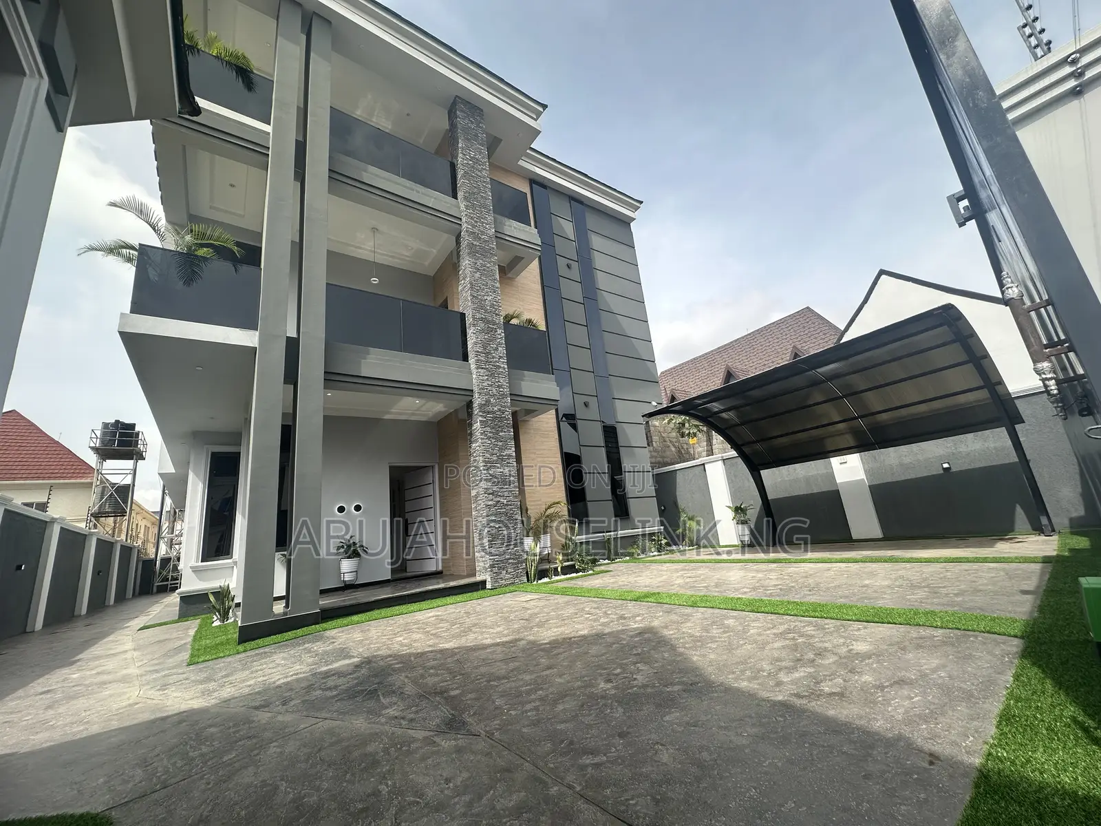 5bdrm Duplex in Apo Resettlement for sale