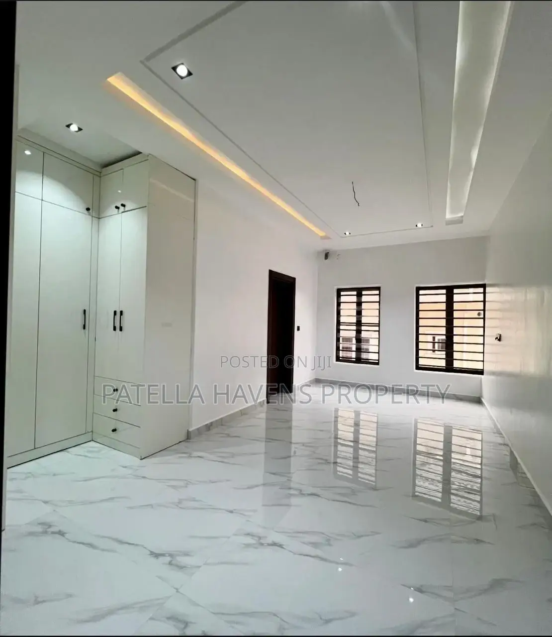 4bdrm Duplex in Apo District for sale