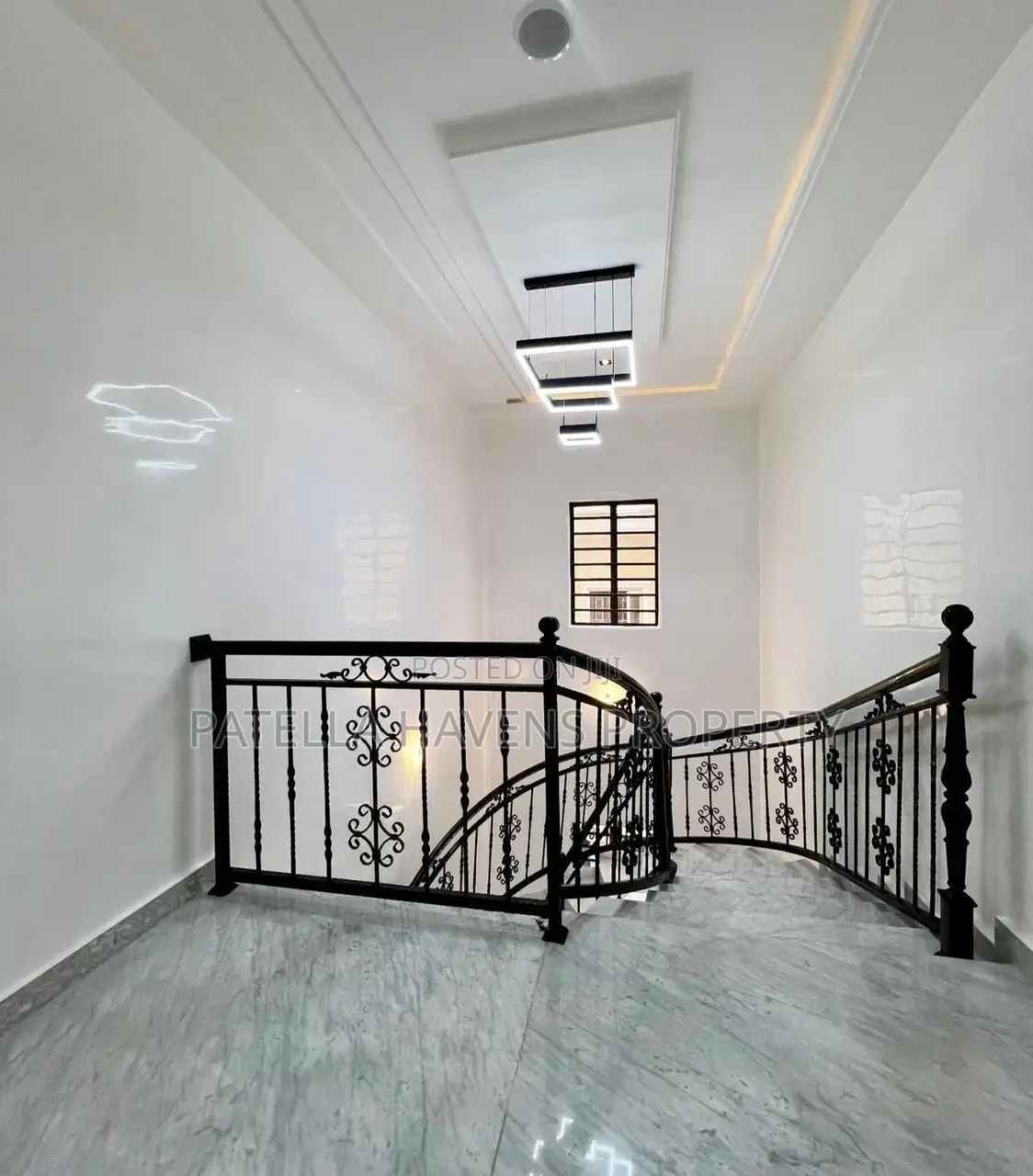 4bdrm Duplex in Apo District for sale
