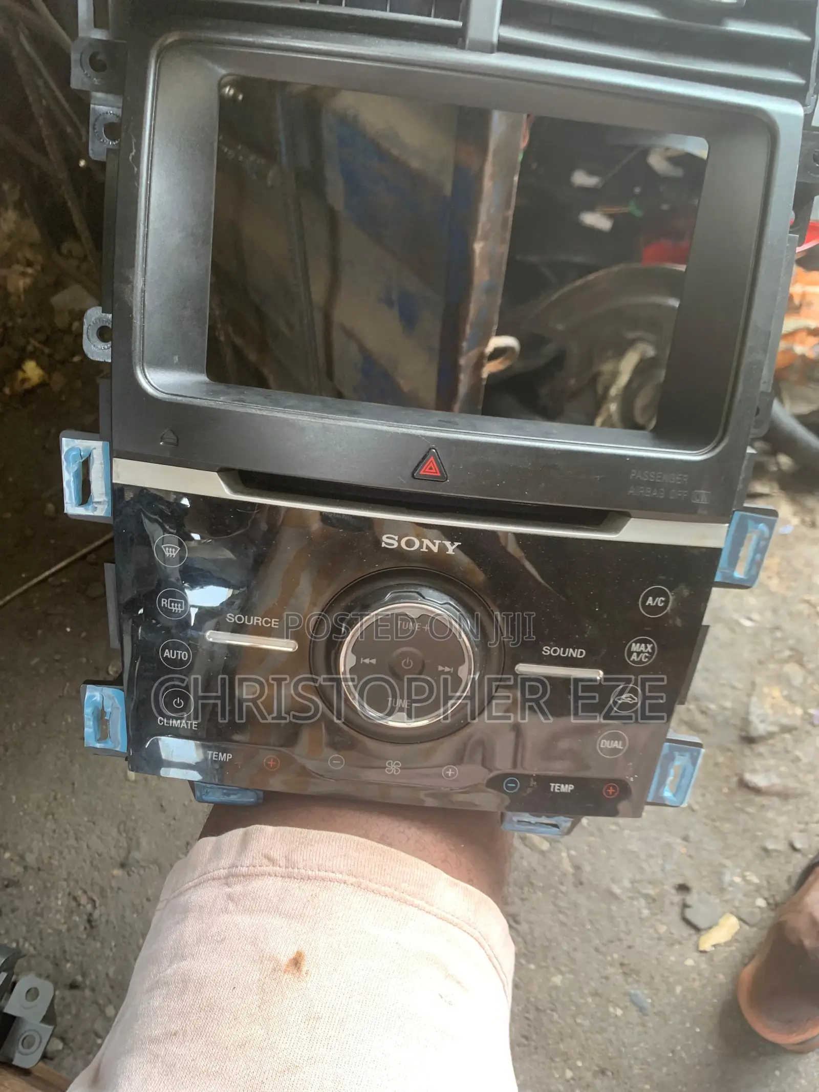 Ford Edge Sony Face or Ac Control or Panel