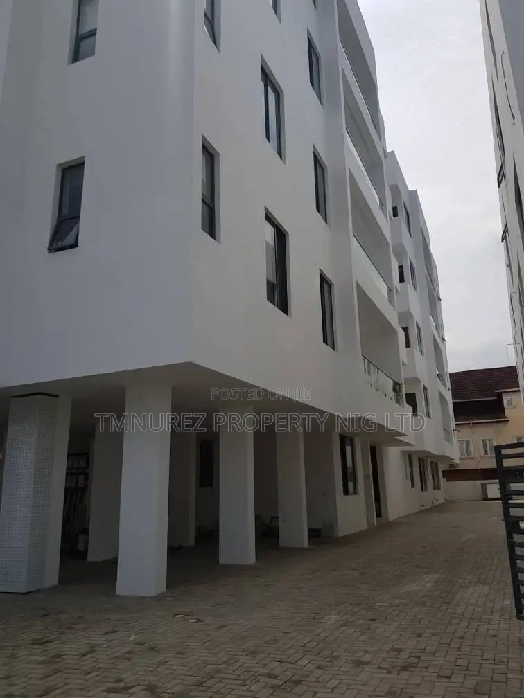 1bdrm Apartment in Ikate, Lekki for sale