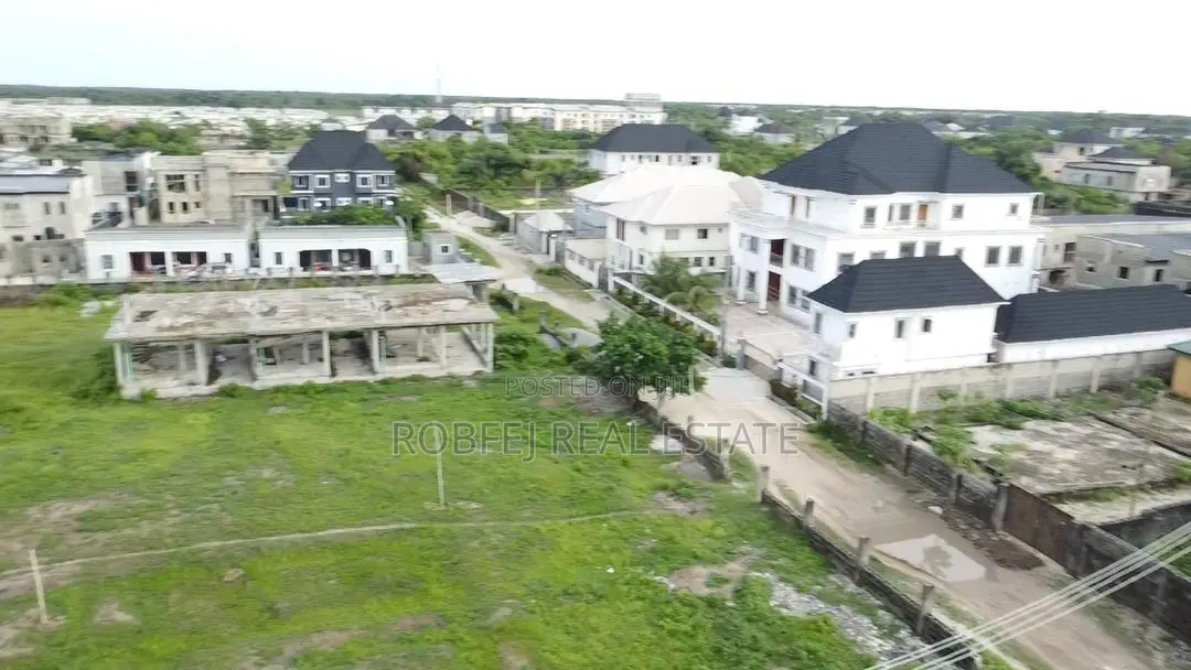 10 Plots of Estate Land