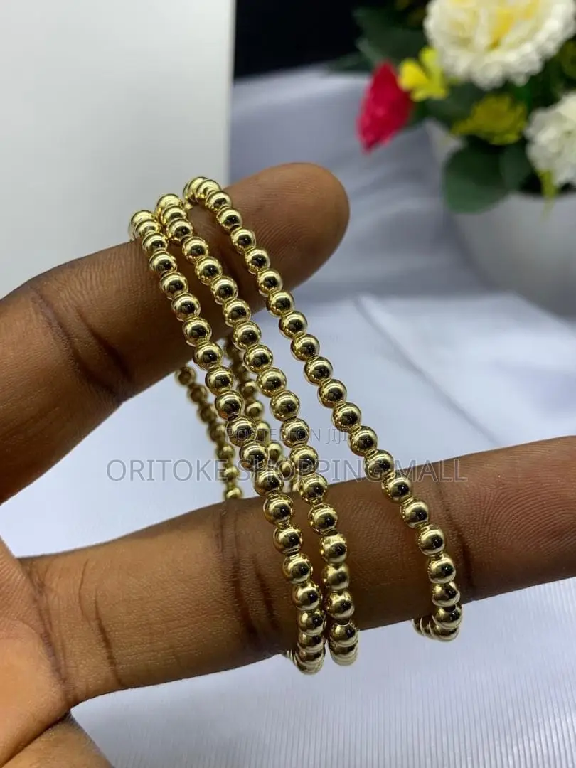 Ladies Bracelet -Gold(Let Your Wrist Glow and Shine )