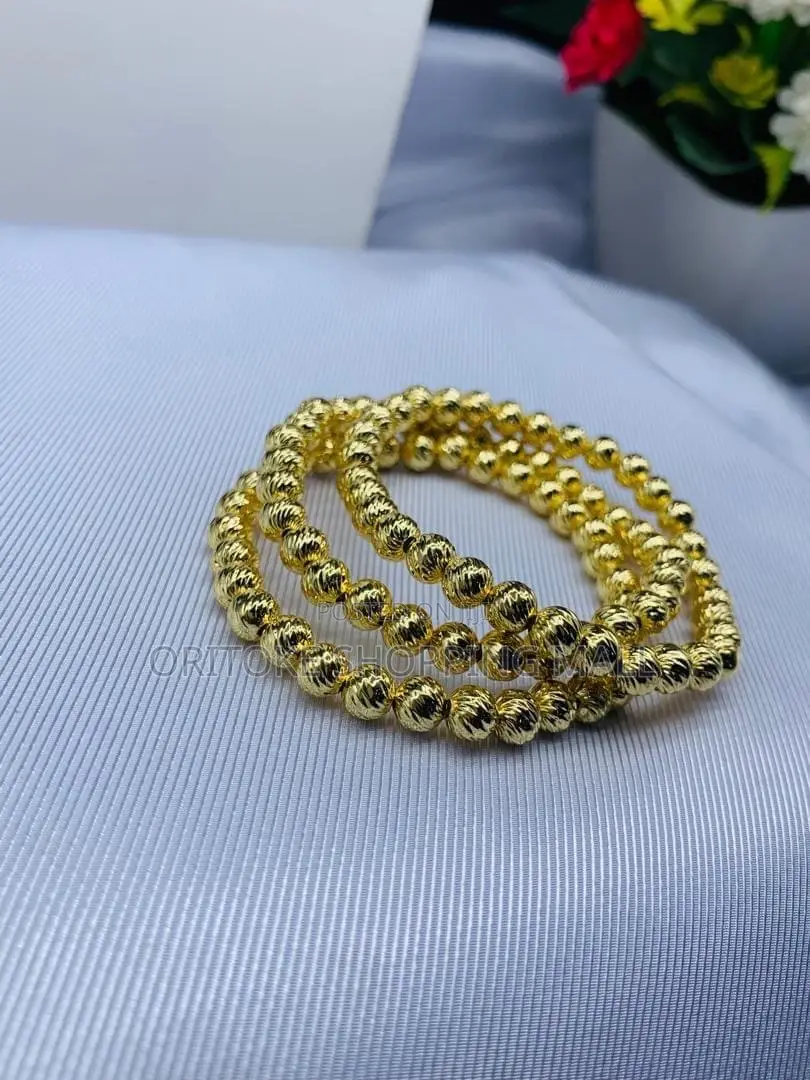Ladies Bracelet -Gold(Let Your Wrist Glow and Shine )