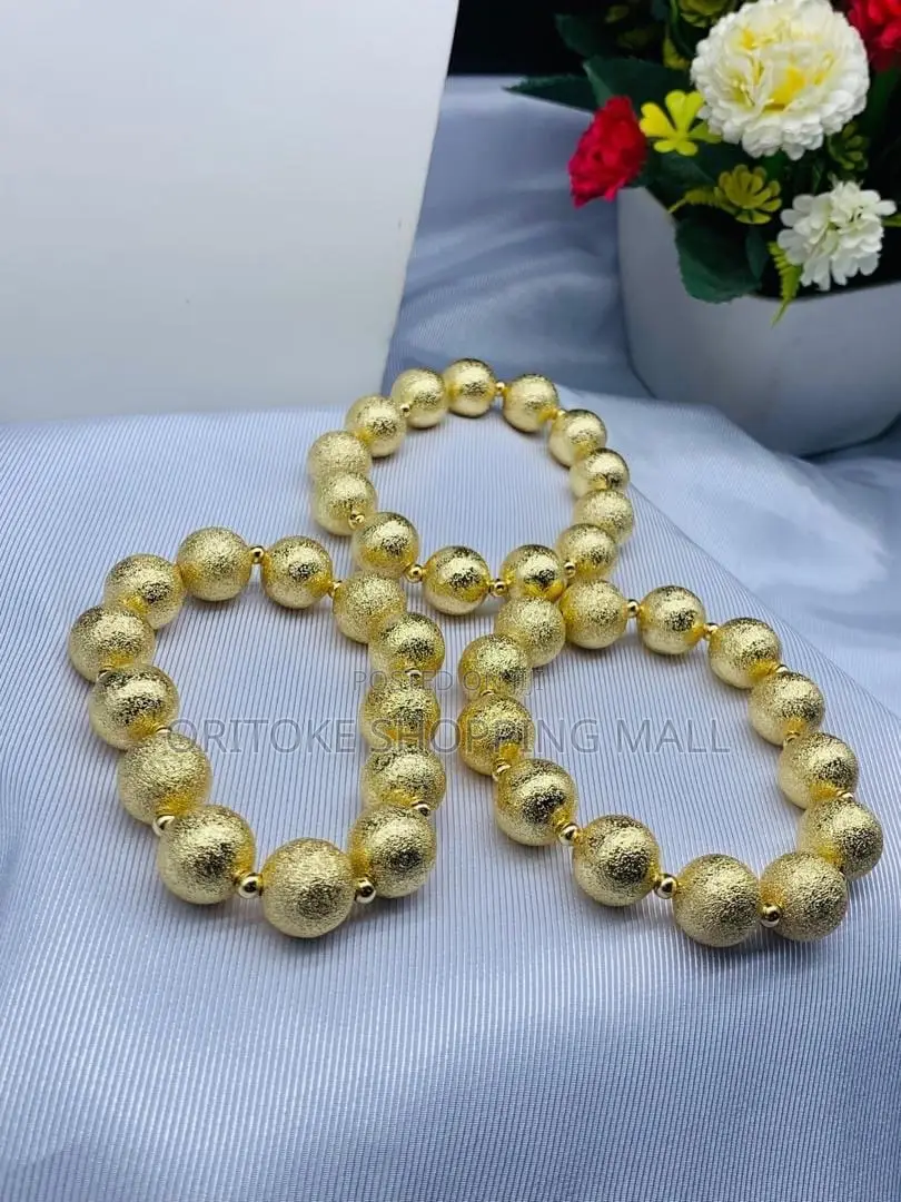 Ladies Bracelet -Gold(Let Your Wrist Glow and Shine )