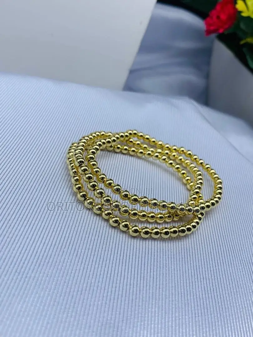 Ladies Bracelet -Gold(Let Your Wrist Glow and Shine )