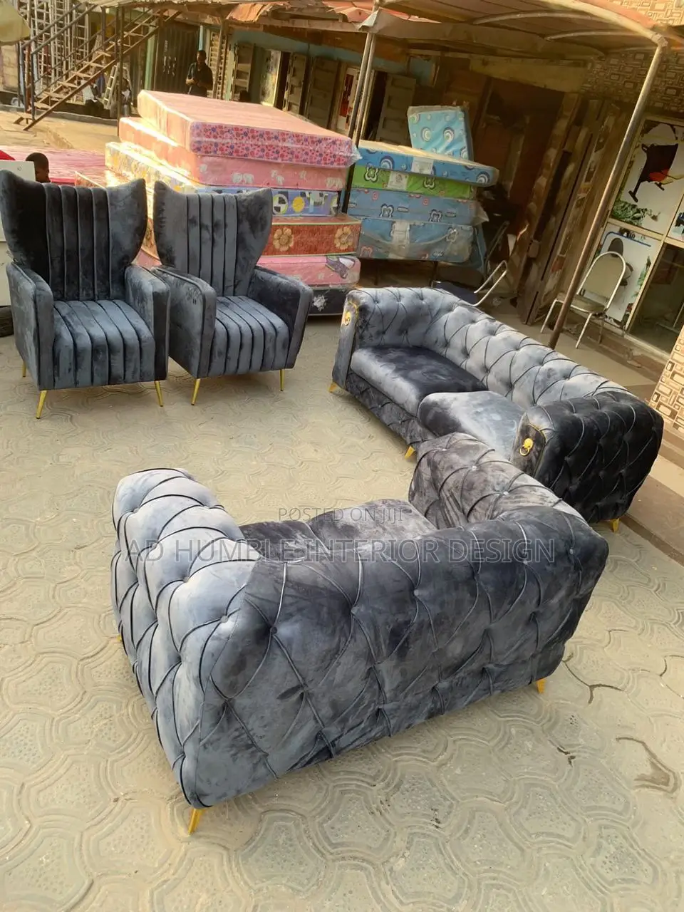7 Sitter Standard Sofa Chair.