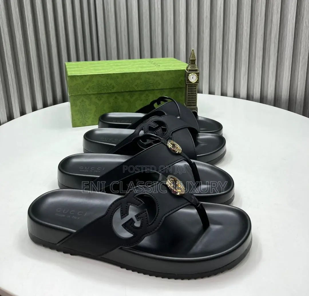 Super High Quality Luxury Outfits Prada Sandals Available