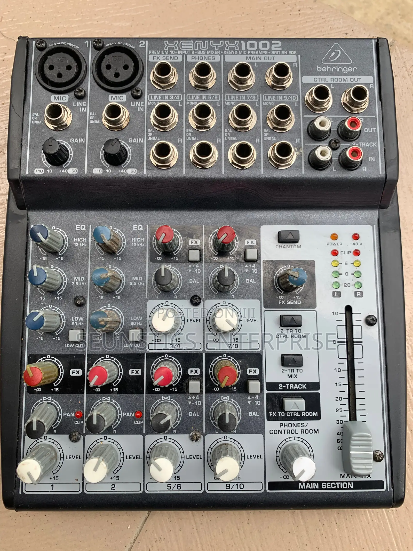 Quality Behringer Xenyx 1002 Analog Mixer
