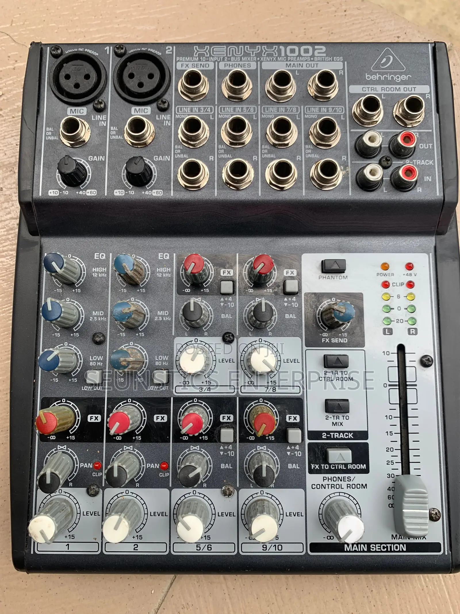 Quality Behringer Xenyx 1002 Analog Mixer