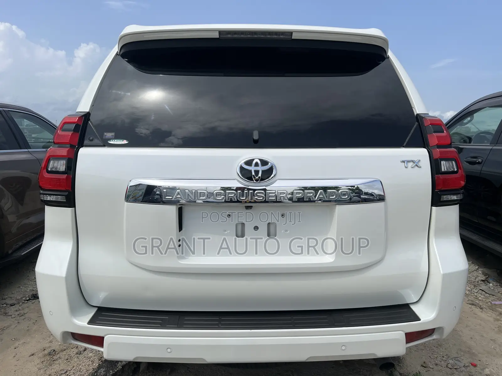 Toyota Land Cruiser Prado 2022 White