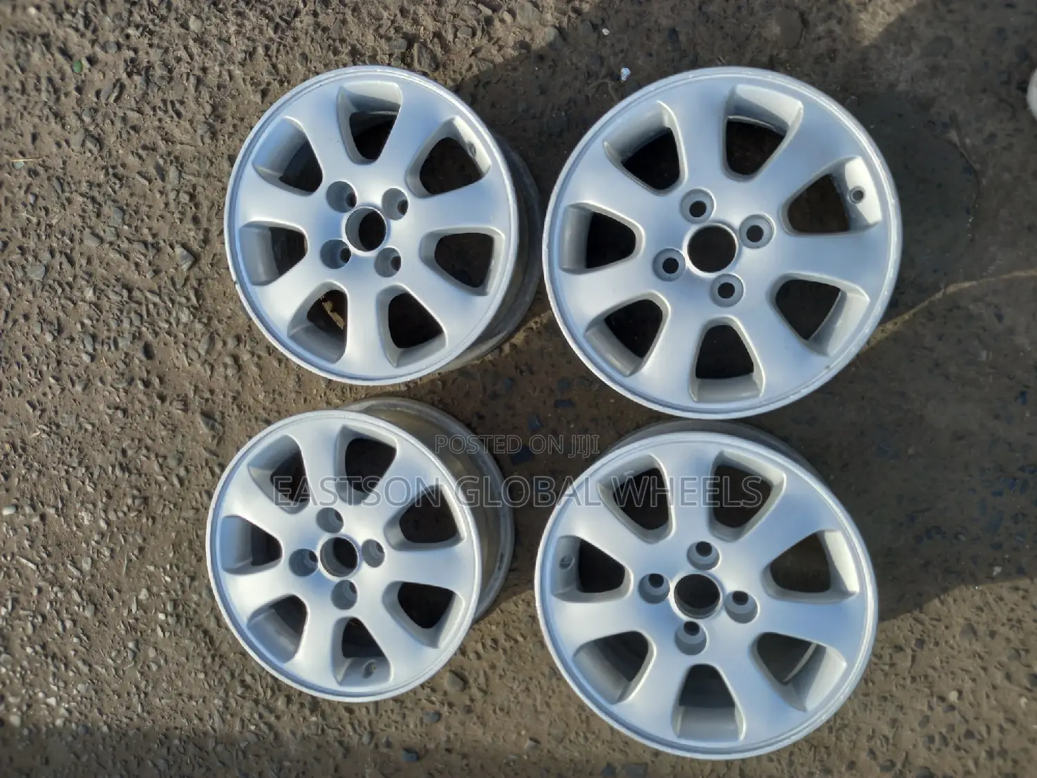 14 Inches 4 Hole Alloy Rim