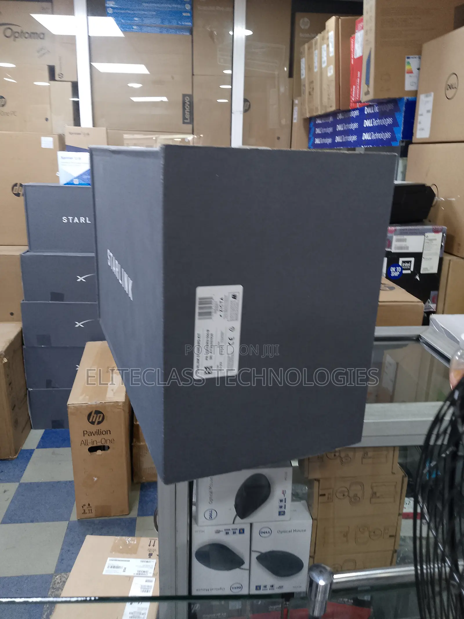 Standard UTR-212 Starlink Ethernet Router.