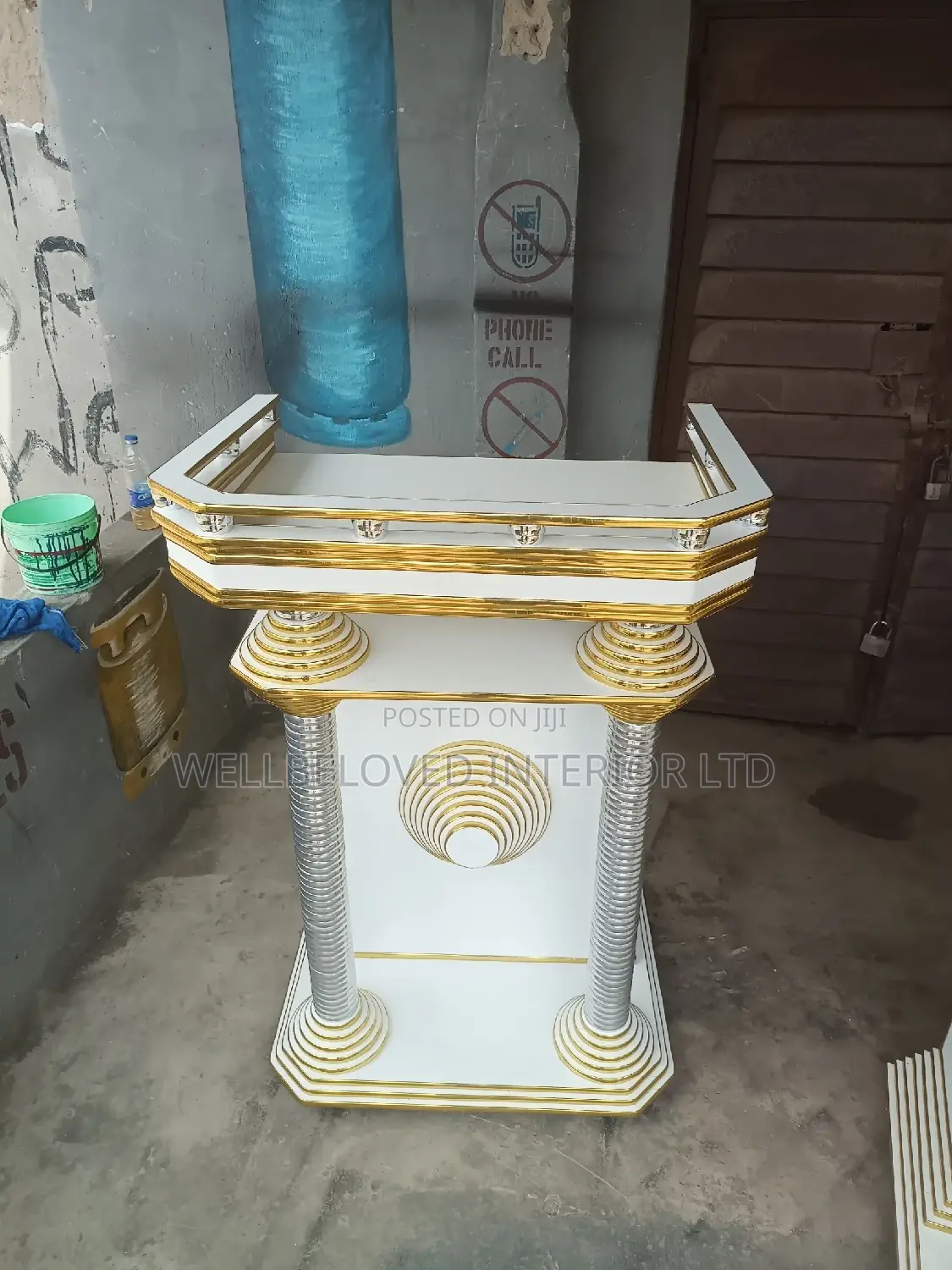 Elegant Church Pulpit