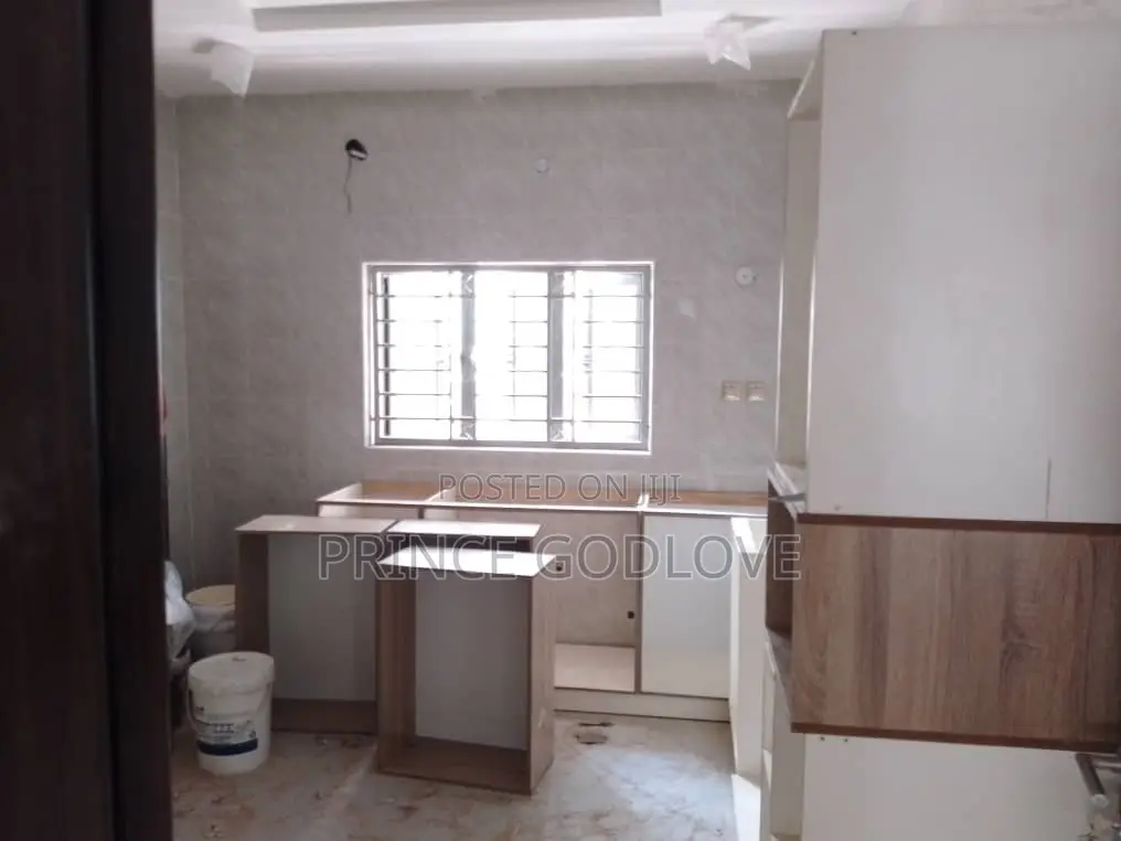 2bdrm Block of Flats in Rockville Estate, Dawaki for rent