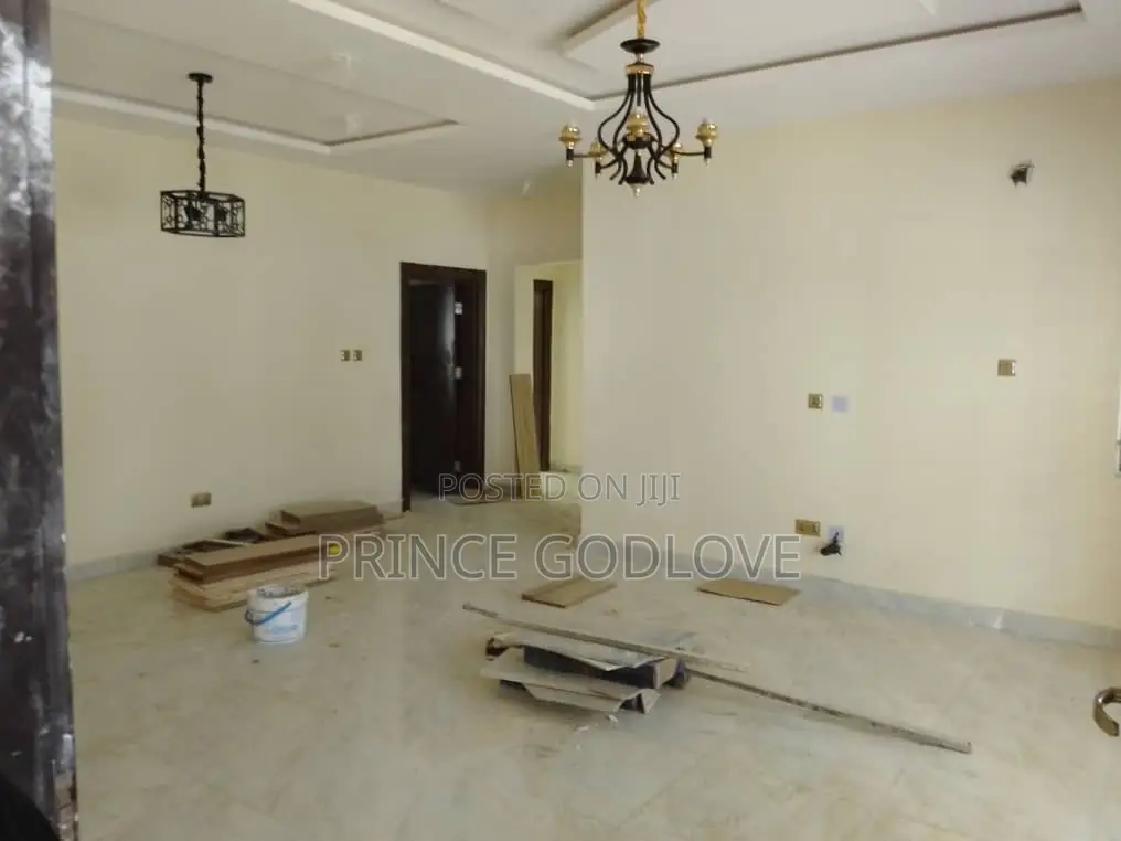 2bdrm Block of Flats in Rockville Estate, Dawaki for rent
