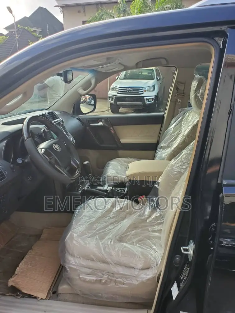 Toyota Land Cruiser Prado 4.0 V6 Dual VVT-i 2015 Black