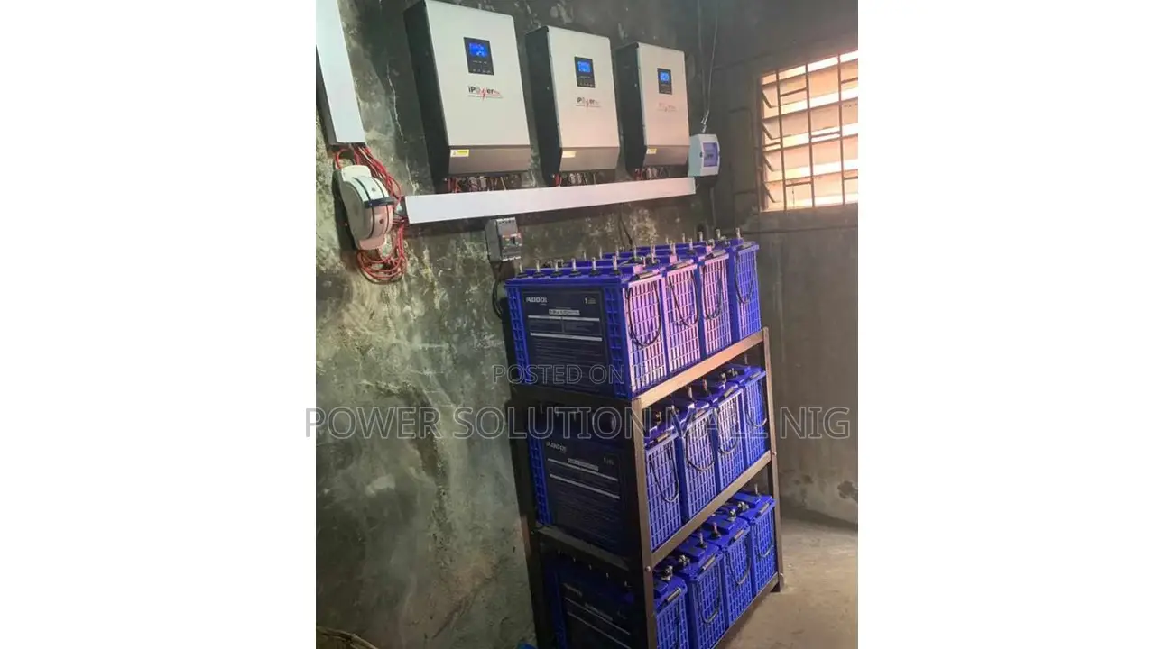 3units Hybrid Inverters With 12 Batteries