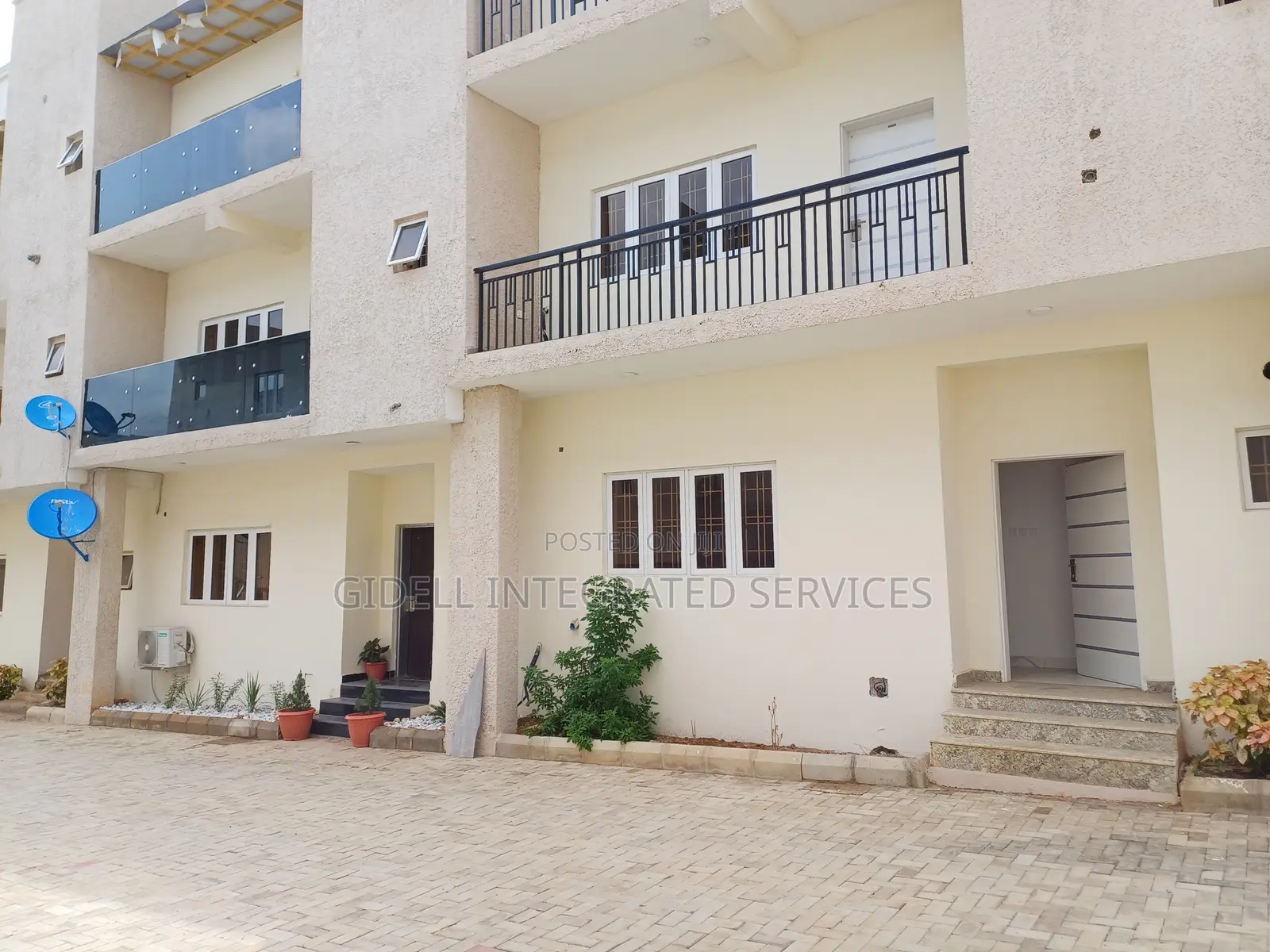 4bdrm Townhouse/Terrace in Jahi for sale