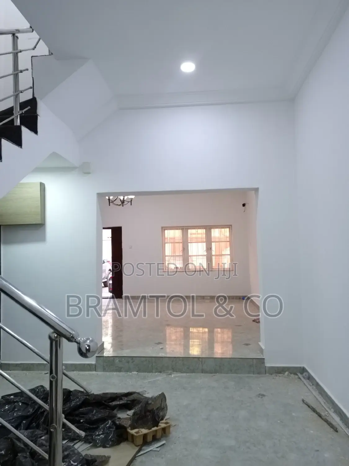 3bdrm Townhouse / Terrace in With Bq, Wuye for rent