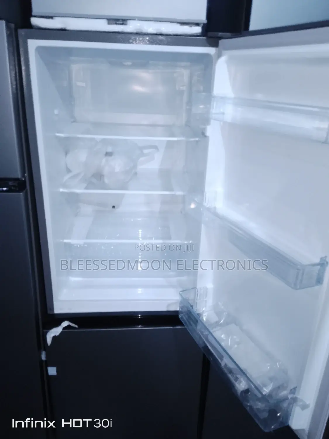 Hisense Low Voltage Standing Fridge 2 Years Warranty