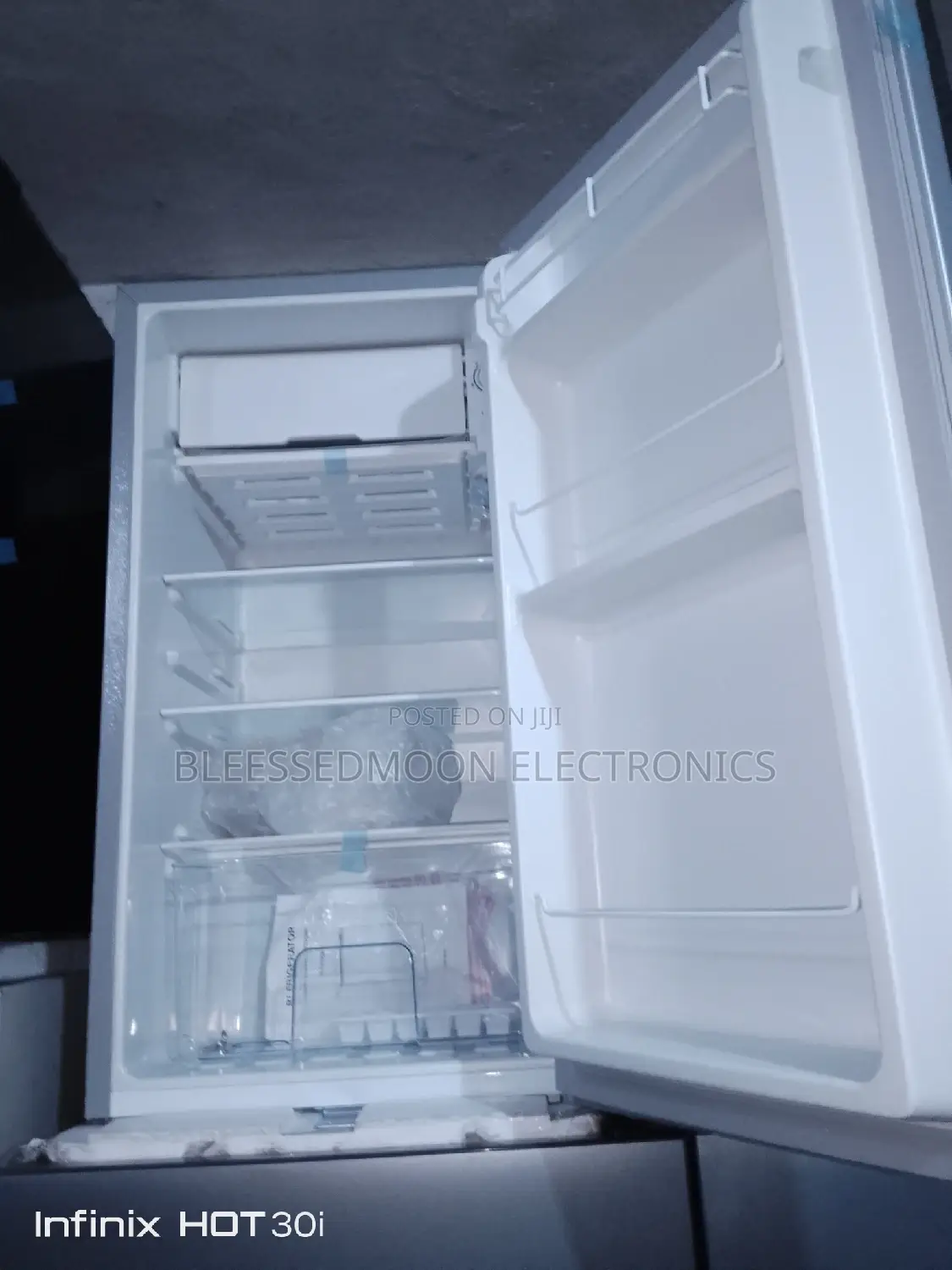 LG Single Door Table Top Fridge Low Voltage 3 Years Warranty