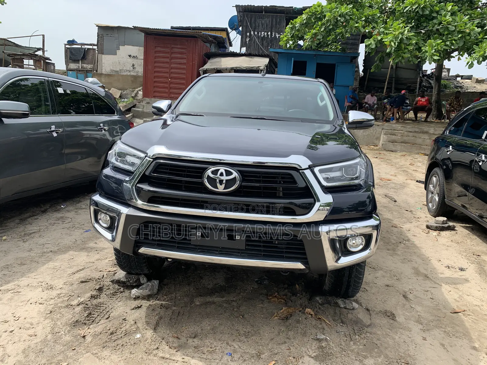 Toyota Hilux 2022 Matt Black
