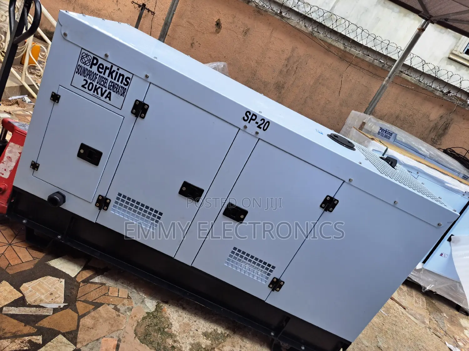 《》20kva Perkins Diesel Soundproof Generator 100% Copper Coil