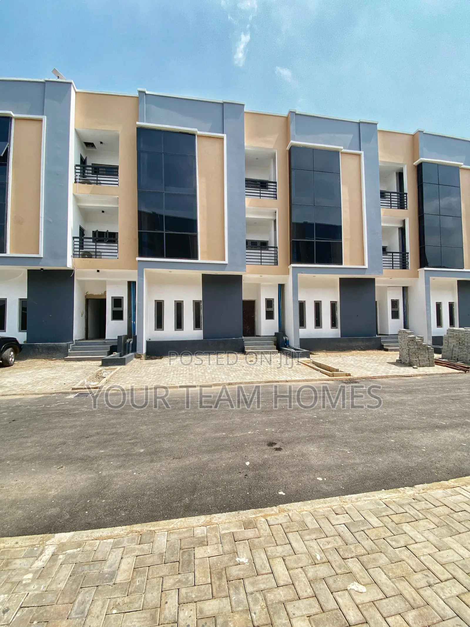 4bdrm Townhouse/Terrace in Katampe Eztension for sale