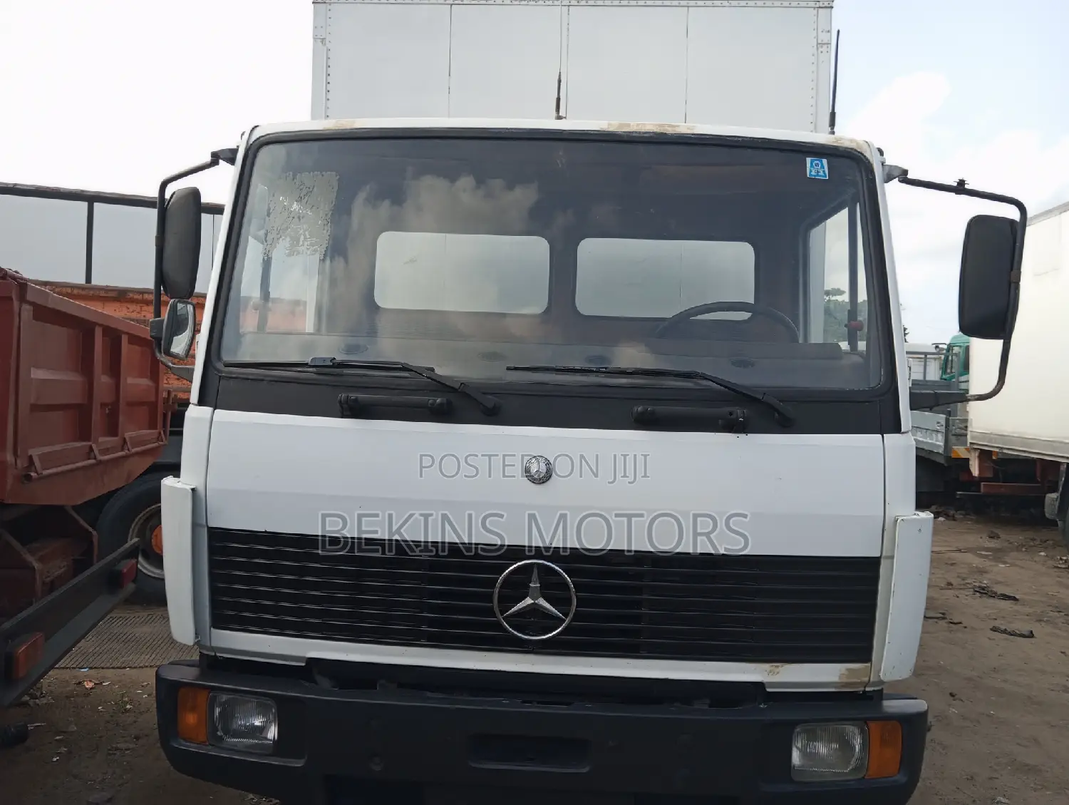 Foreign Used Mercedes-Benz 817 2002 White