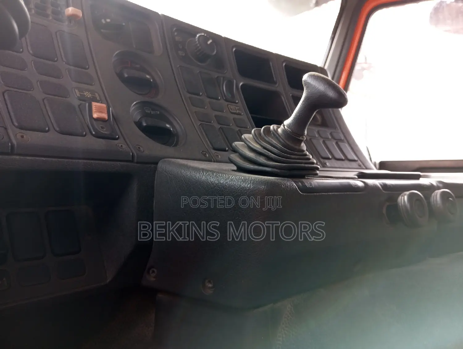 Foreign Used Scania 93m, 250 Cap 2001 Orange