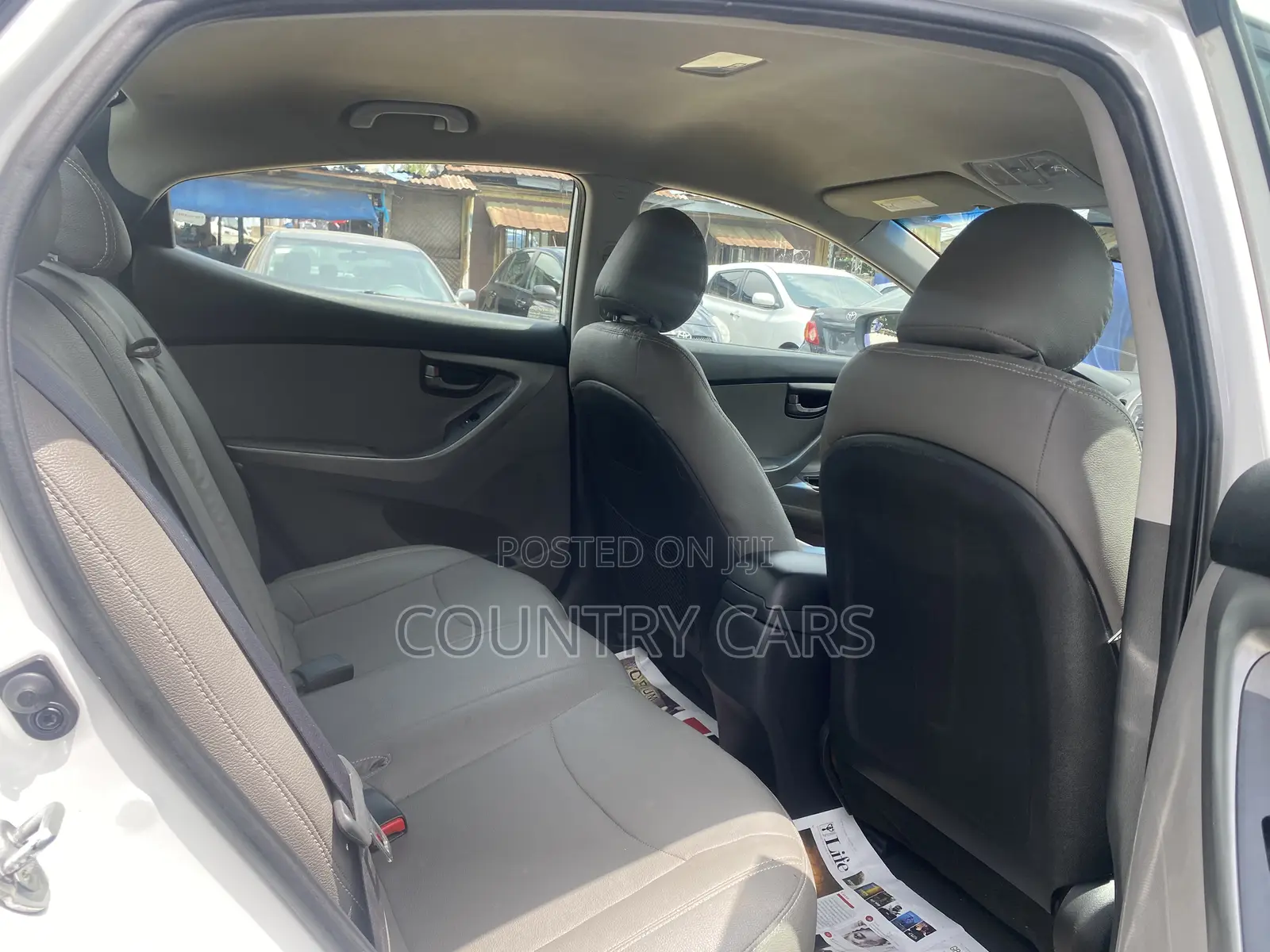 Hyundai Elantra 2014 White