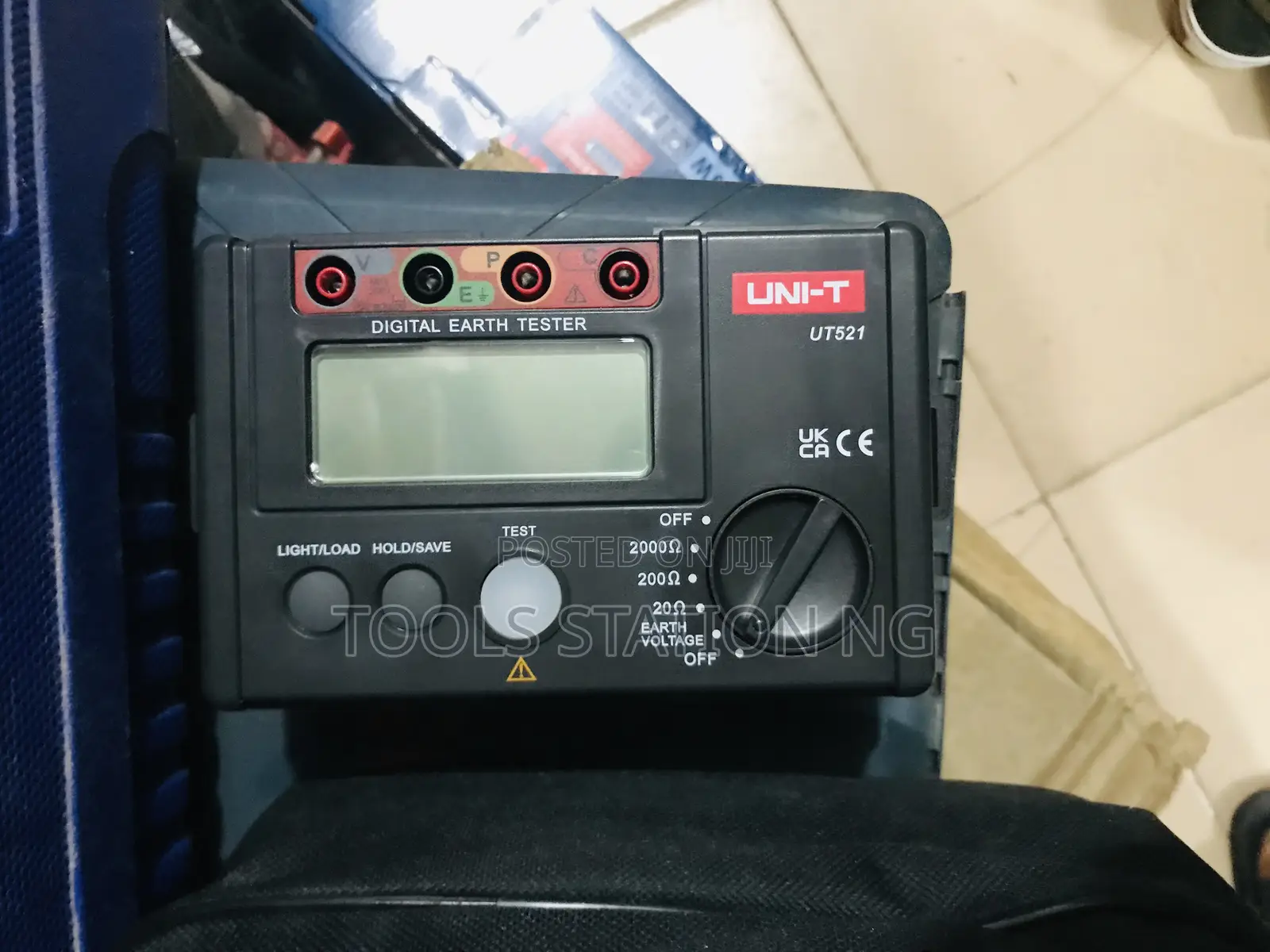 Digital Earth Tester UT521