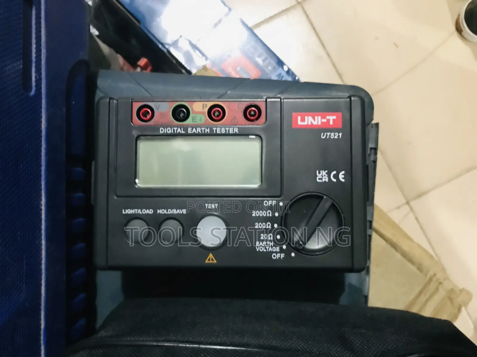 Digital Earth Tester UT521