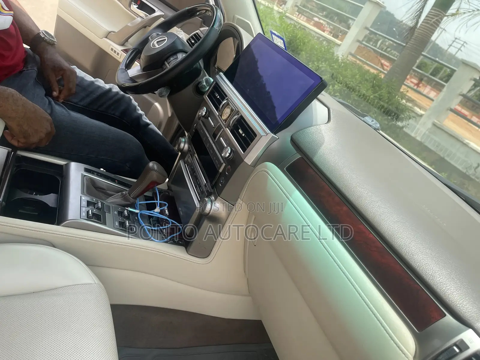 Lexus GX 460 Luxury 2019 Gold