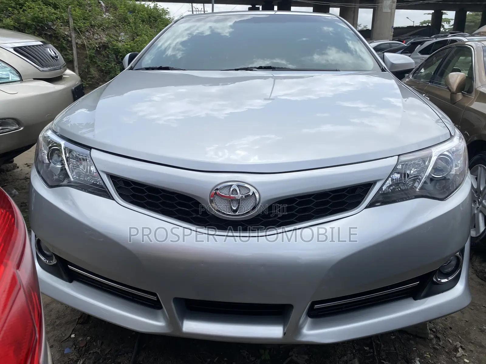 Toyota Camry 2012 Silver