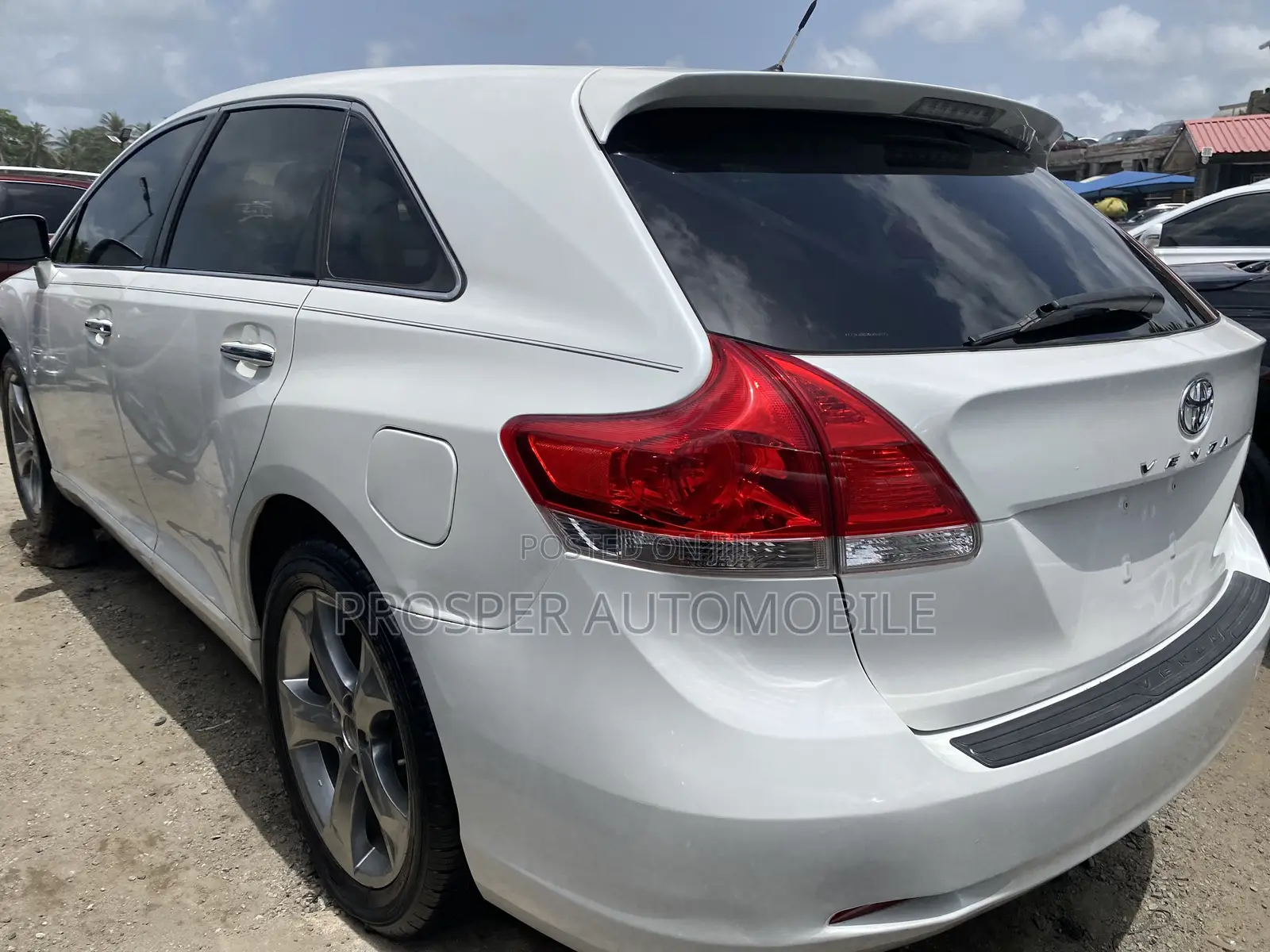 Toyota Venza V6 AWD 2011 White