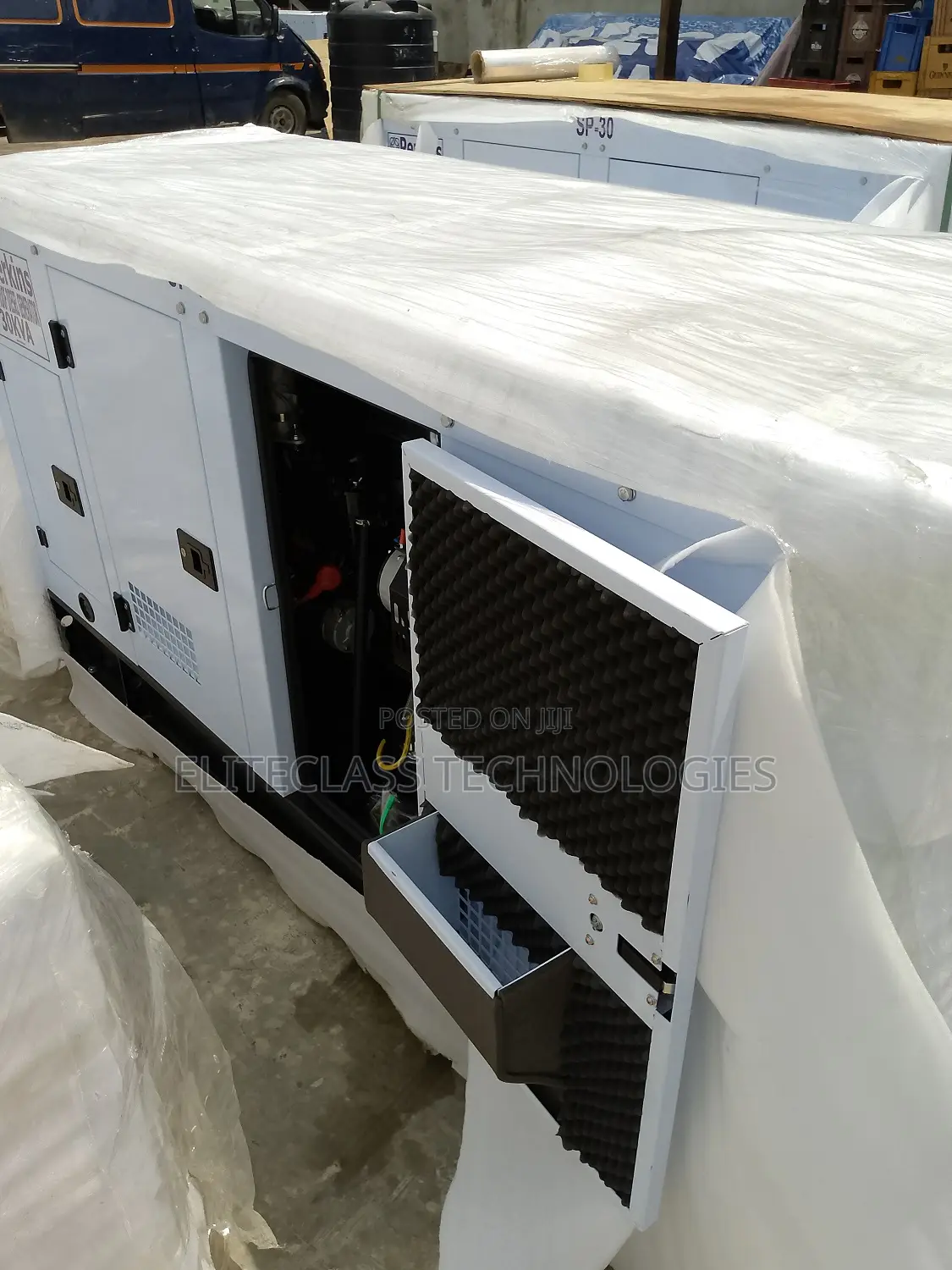 30KVA Perkins Diesel Generator (Soundproof).