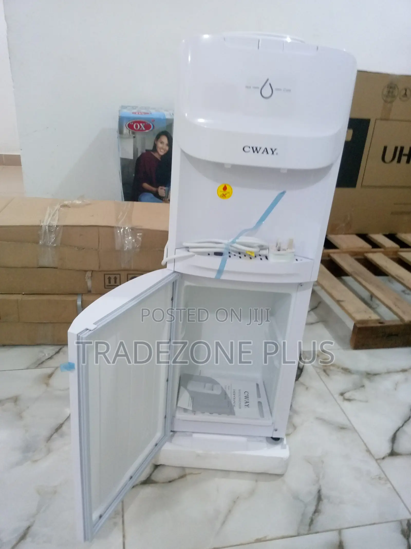 Amazing Cway Water Dispenser With Storage