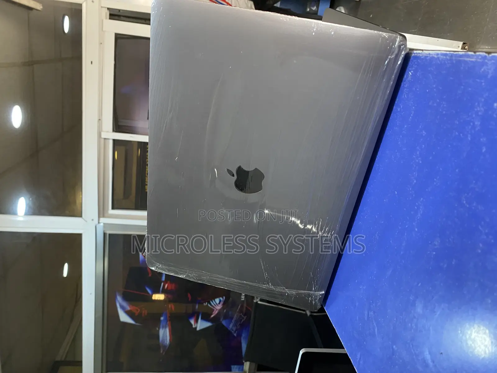Laptop Apple MacBook Pro 2018 16GB Intel Core I7 SSD 256GB